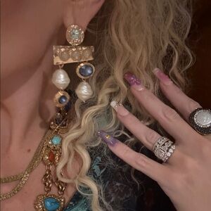 Elegant Gold and Pearl Drop Earrings